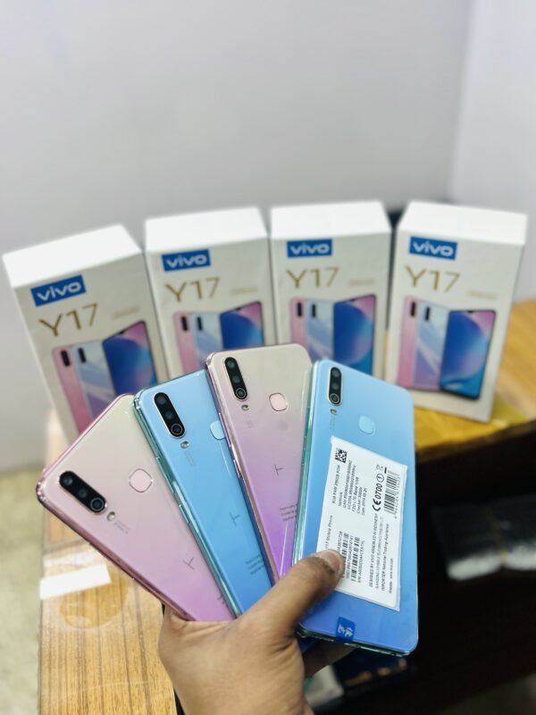 vivo Y17 (8/256 জিবি)