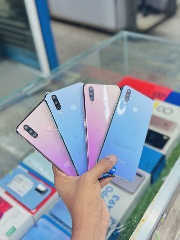 vivo Y17 (8/256 জিবি)