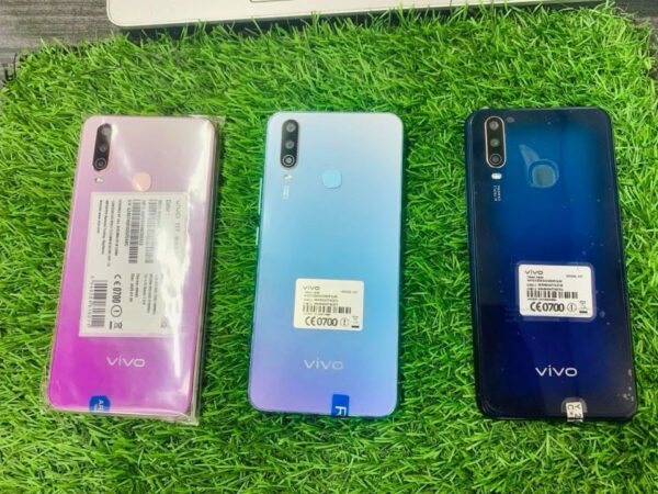 vivo Y17 (8/256 জিবি)