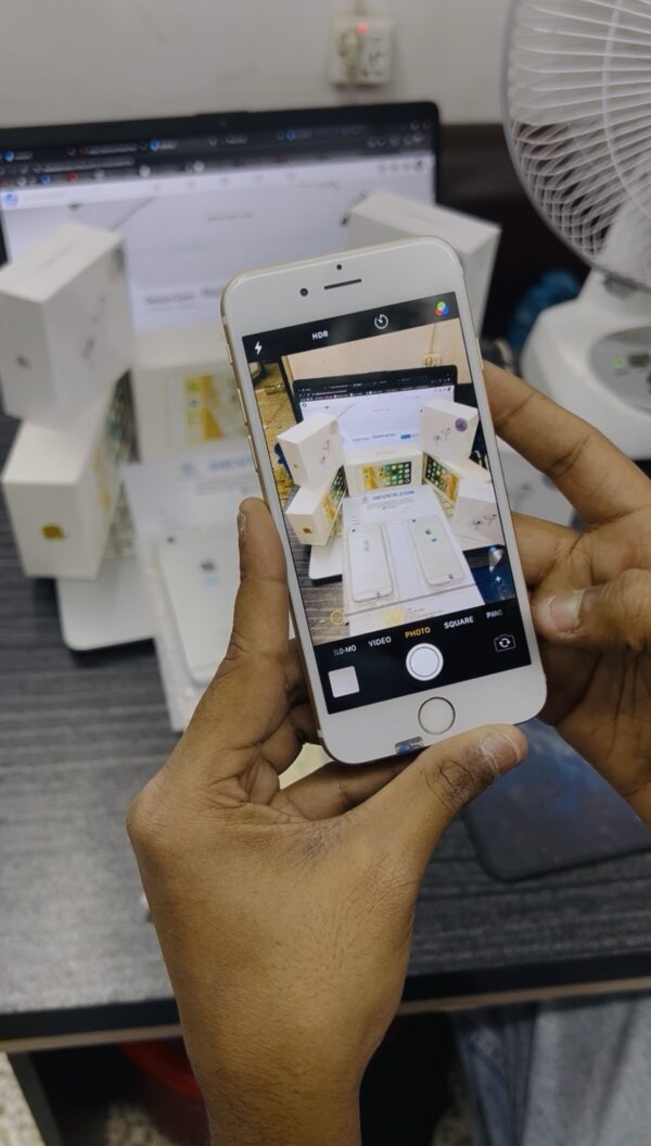 iPhone 6 📱
সাথে পাচ্ছেন AirPods একদম ফ্রি 🎧